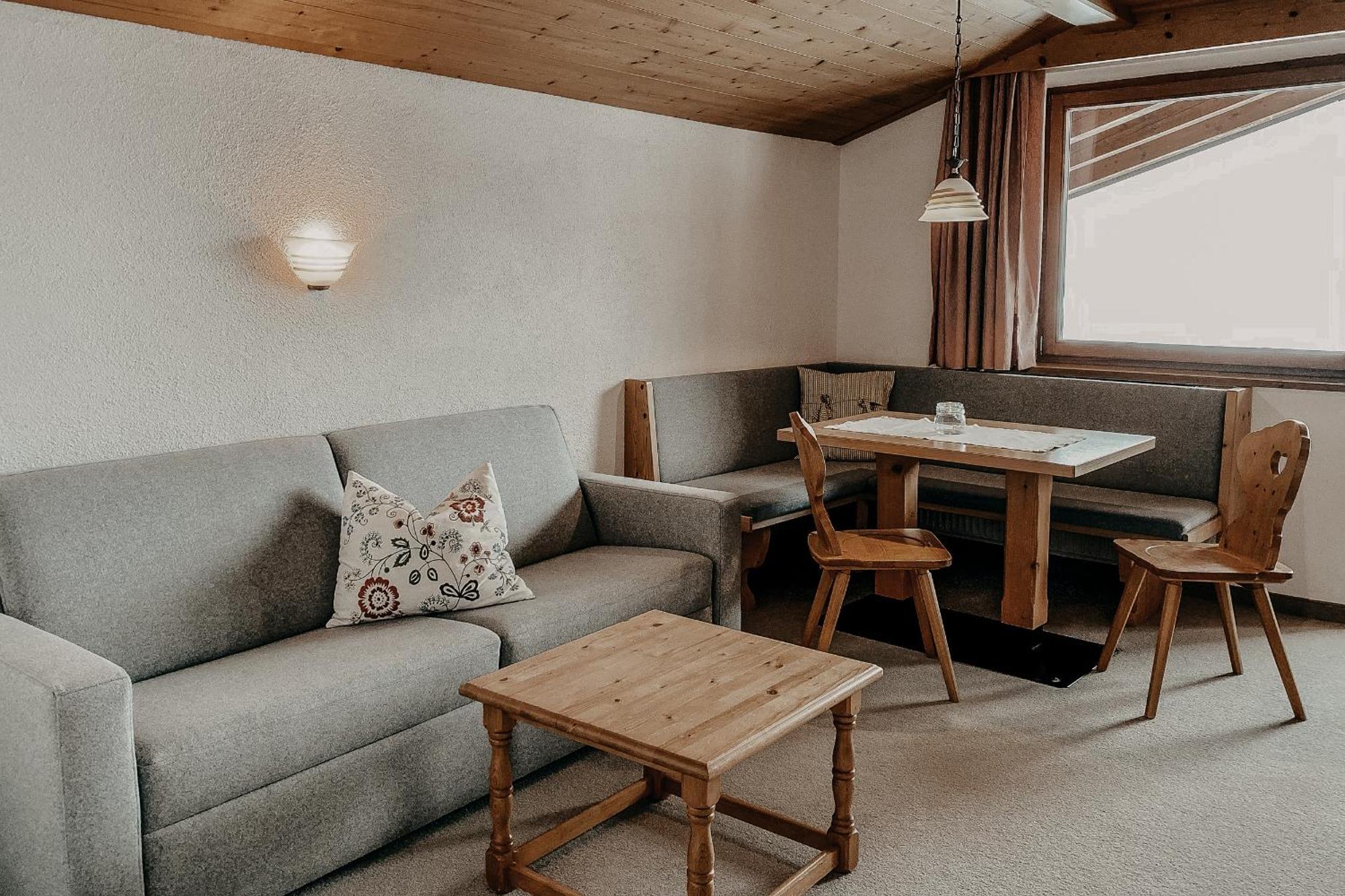Alpenappartements Cristall Ehrwald Zimmer foto